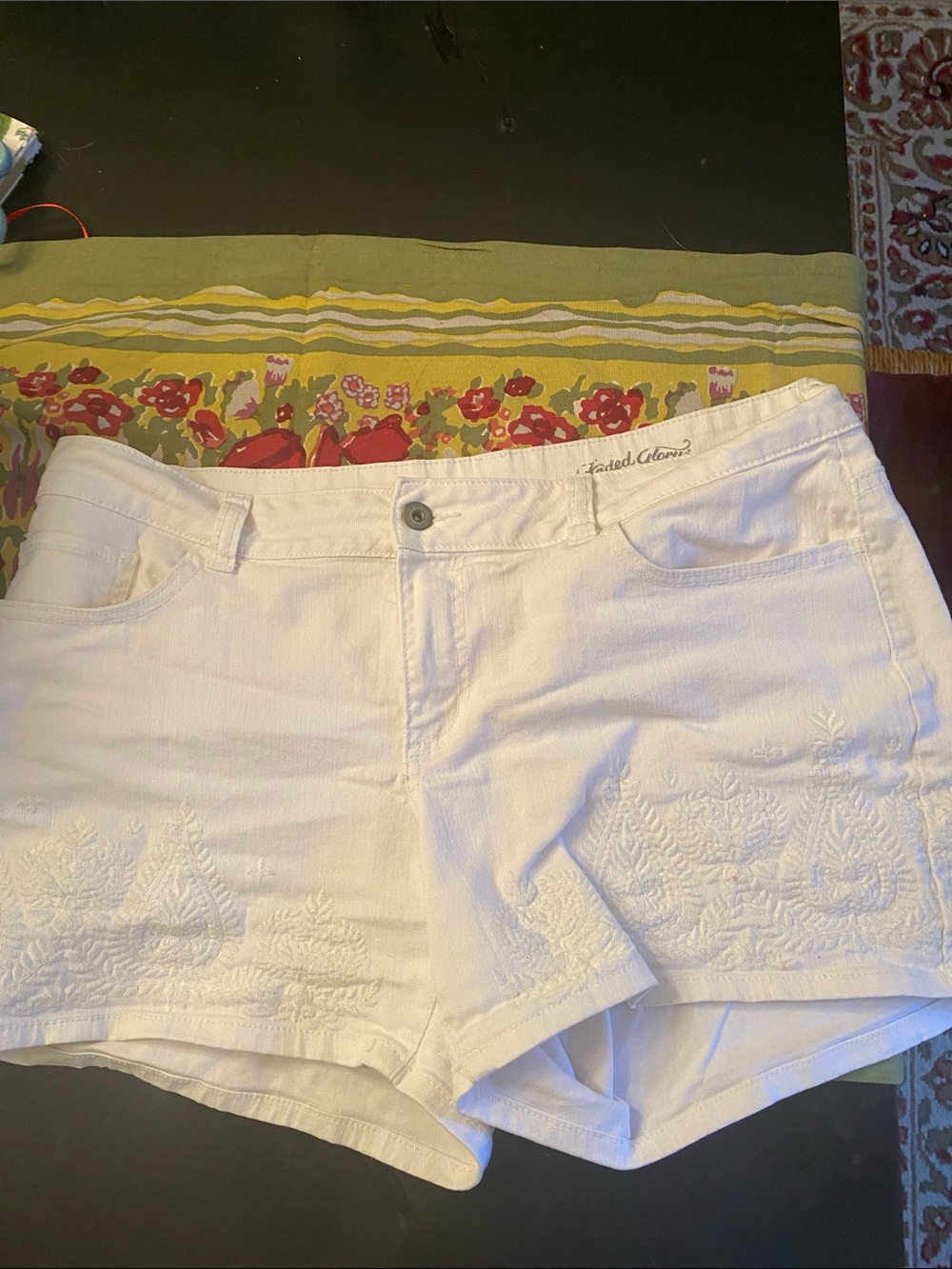 Faded Glory White Embroidered Denim Shorts